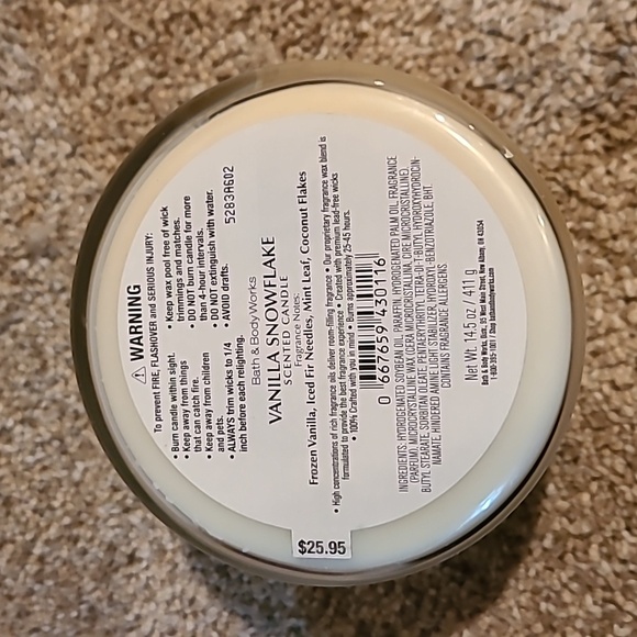 VANILLA SNOWFLAKE 3 Wick Canfle Bath And Body Works - Picture 5 of 5